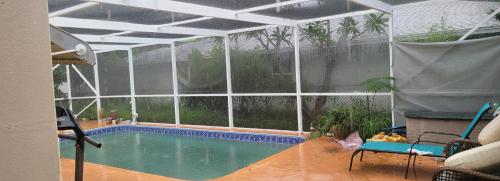 314PalmBeachPoolHousefrom59PerPersonMina4PersParty in 萊克沃思