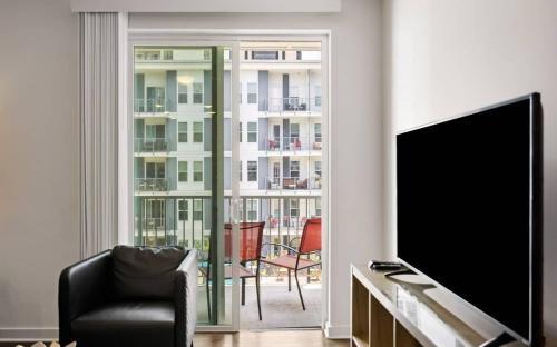 Spectacular Apartments by BCA Furnished Apartments Spec1B 416 A - image 4