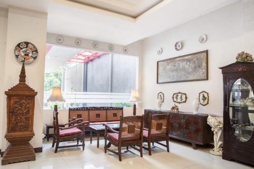 Foto - RedDoorz Near Trans Studio Mall 3