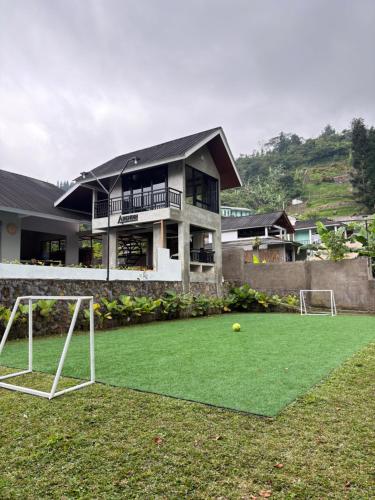 Villa Adendri Riverhills 2 near Curug Ciherang
