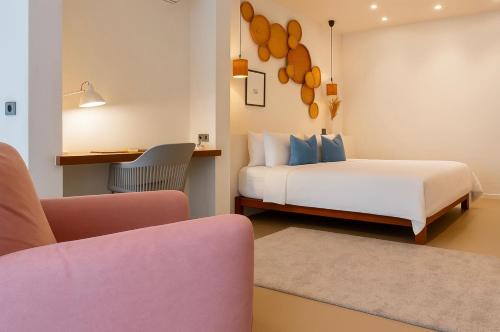 room detail thumbnail 1