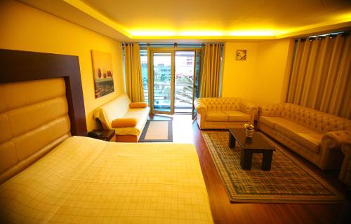 Hotel Vlora International Hotel Vlora International is perfectly located for both business and leisure guests in Vlora. The property offers a high standard of service and amenities to suit the individual needs of all travelers