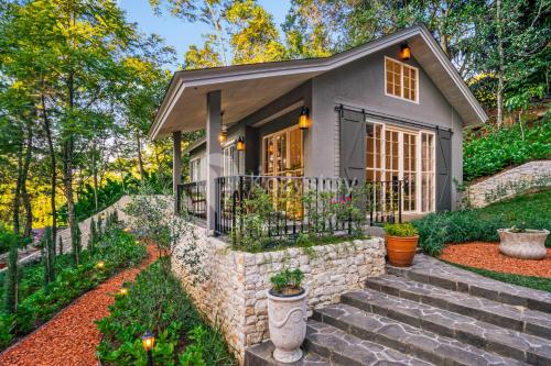 Exterior view, Taman Wisata Bougenville in Soreang