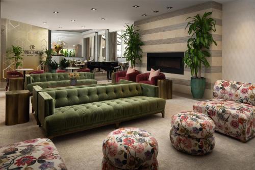 DoubleTree by Hilton Fairfield Hotel & Suites in Fairfield, USA