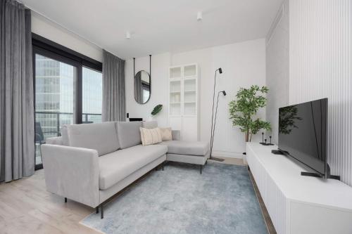 Towarowa Towers Warsaw Modern Air-Conditioned Studio by Noclegi Renters, Warszawa