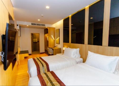Twin Room with Mountain View