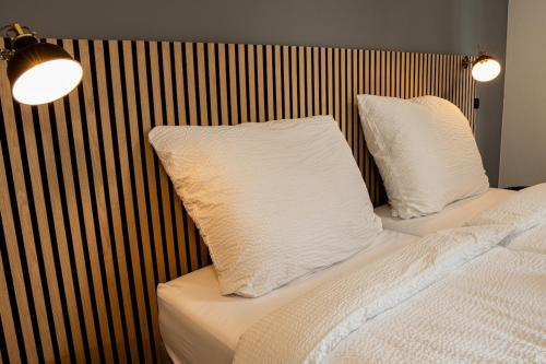 N12 Bright and cozy apartment with AC and parking, Братислава (фото 7)