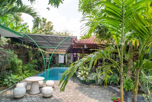 Surrounding environment, Griya Kulon Yogya in Sendangagung