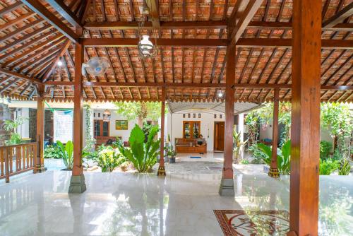 Balcony/terrace, Griya Kulon Yogya in Sendangagung