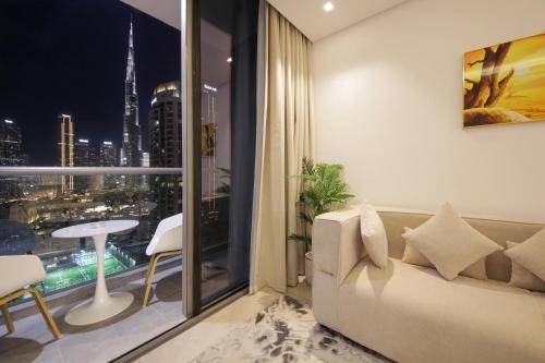 Luxury 1BR at Sterling East , Burj Khalifa Views, Дубай