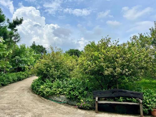 Lang Sinh Thai Ngoc Đong - Eco Village Retreat in Phu Tho