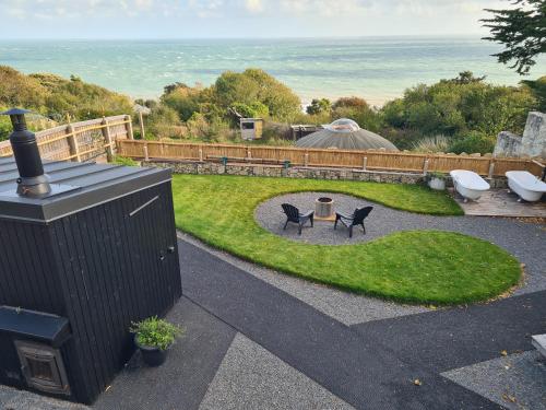 Spa, Puckaster Cove Cabin in Chale