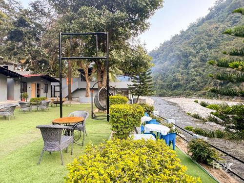 Euphoric River Resort