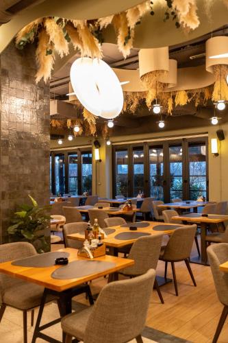 Korpa Deli Rooms 1