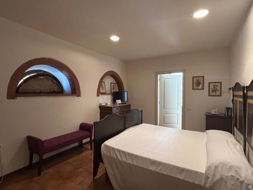 1 queen bed