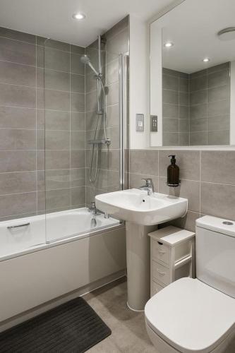 Reading Retreat – 1 Bed with Private Parking in Swallowfield