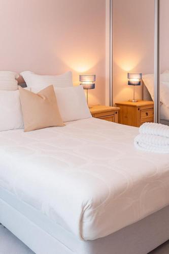 Reading Retreat – 1 Bed with Private Parking in Swallowfield