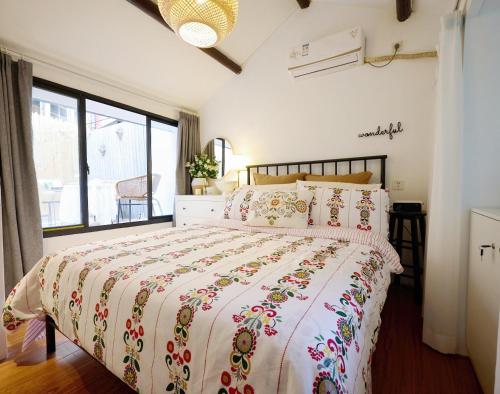 Shanghai Hills&Well-time Scandi Loft with Terrace Near Line2 Jing'an Temple, Shanghai (foto 5)