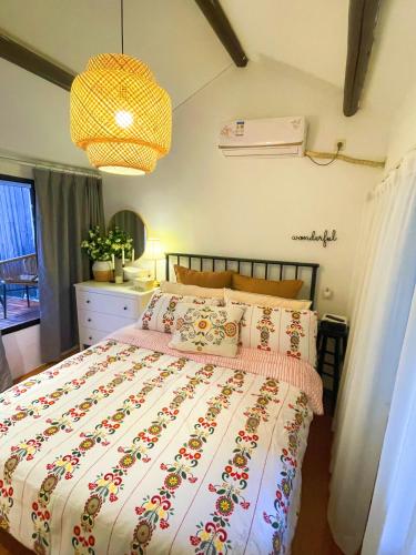 Shanghai Hills&Well-time Scandi Loft with Terrace Near Line2 Jing'an Temple, Shanghai (foto 9)