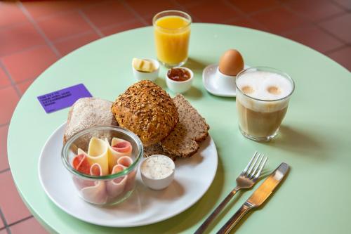 STAYERY Bielefeld Hauptbahnhof - Hotel - Bielefeld