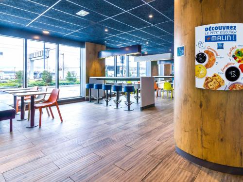 ibis budget Paris Coeur d'Orly Airport near Le Cheval d'Or