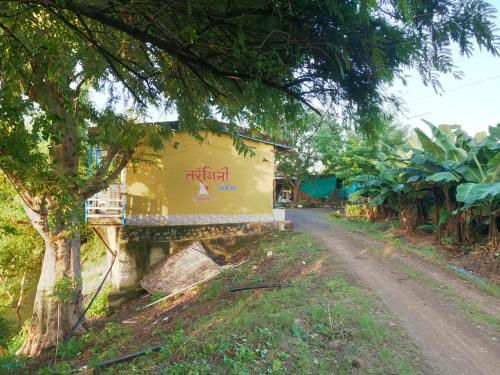 Tarangini Farmstay - Kekariya Dabri