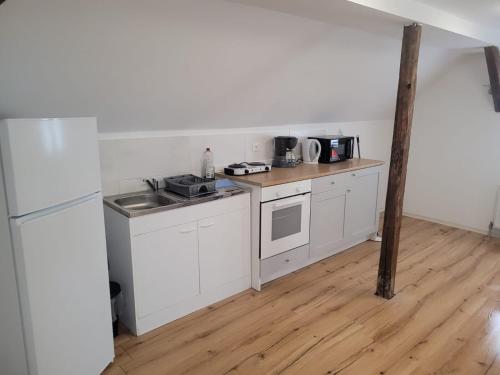 Modern & Comfortable Apartments in Central Altenburg, Altenburg (foto 9)