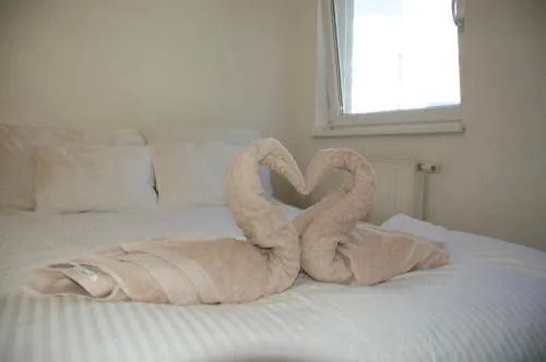 Bright and Cozy Apartment for 2 I Free Parking in Wien, Österreich