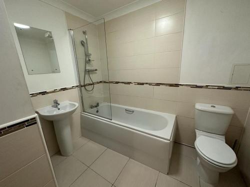 Cozy Room In Sauchiehall Street, Glasgow (photo 5)