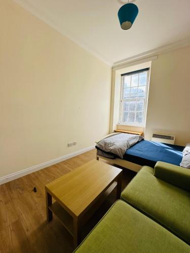 Cozy Room In Sauchiehall Street, Glasgow (photo 4)