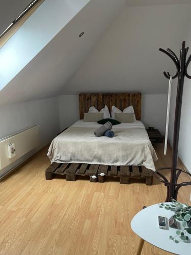 1 queen bed