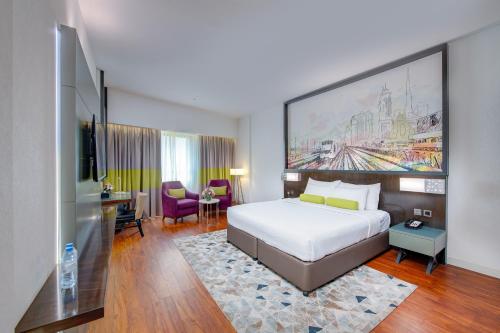 room detail thumbnail 1