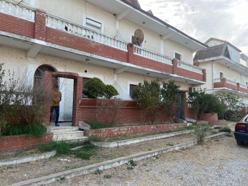 Diafet chatt in Ανάμπα