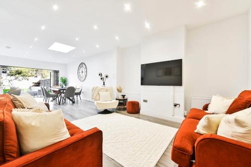 Stylish House Near Wembley Stadium, London (photo 9)