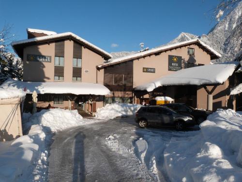 A szálláshely kívülről, Hotel Sportcenter Funf Dorfer AG in Untervaz Bhf