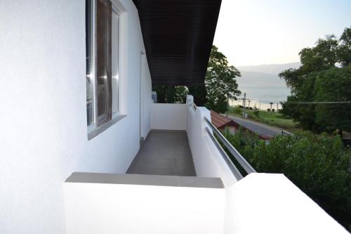 Erkély/terasz, Apartmani Nino in Star Dojran