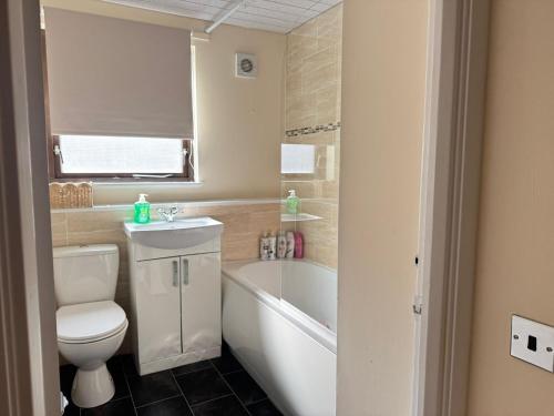 Spacious 1BR Flat By Edinburgh City Centre, Edinburgh (Foto 8)