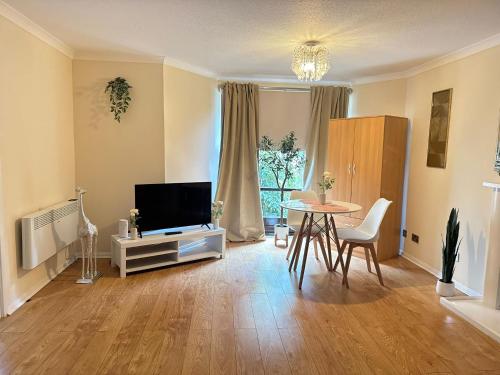 Spacious 1BR Flat By Edinburgh City Centre, Edinburgh (Foto 6)
