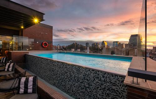 The Singular Santiago - Santiago