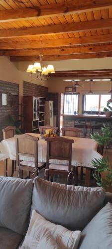 Casa de Fin de semana en Zonda El poder del Ahora in Villa Tacú