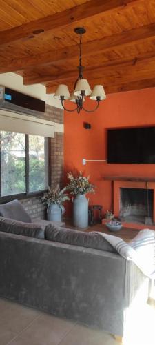 Casa de Fin de semana en Zonda El poder del Ahora in Villa Tacú