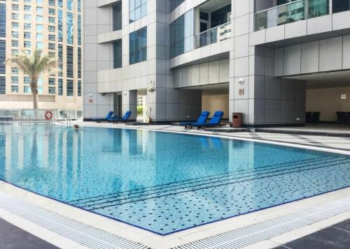 Amazing 1BR High-floor View near Marina Walk, Dubaj (zdjęcie 4)
