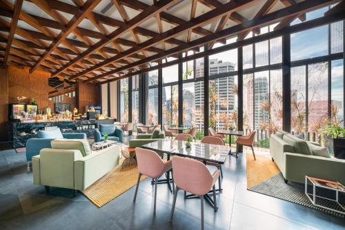 Bar/lounge, Oasia Hotel Downtown Singapore by Far East Hospitality near Marina Bay Cruise Centre