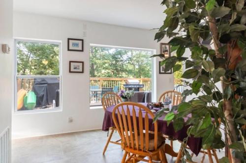 Friendship Cove Retreat in Hartwell, USA