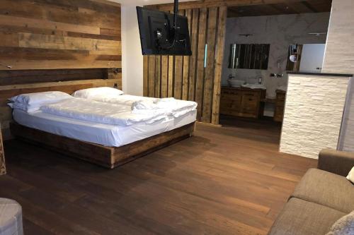 Fedaia Joy Bnb in อัลบา