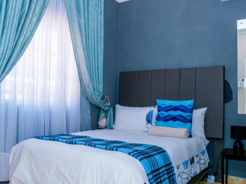 2 twin beds