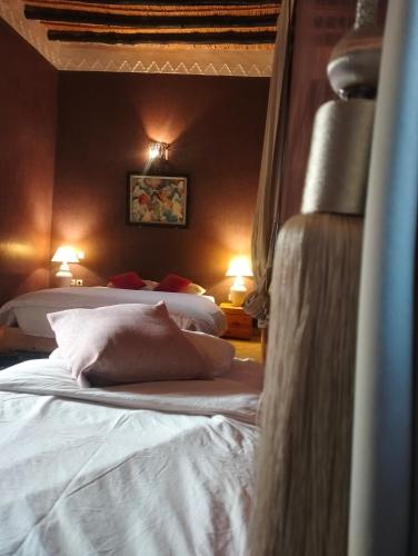 1 queen bed, 1 twin bed