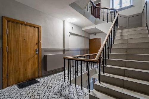 Domillion 1bdr Traku str apt&free parking Tr135 - image 2