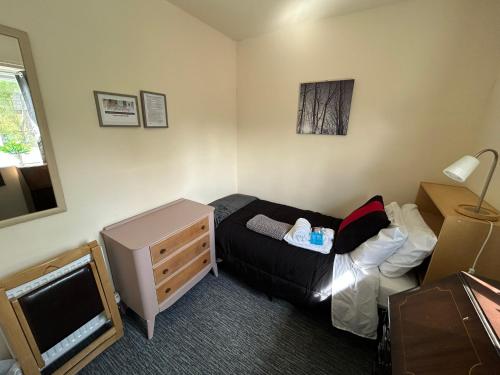 The Shaw House, 3 in 納茨福德