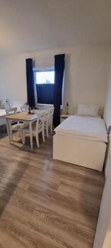 Dreibettzimmer Blau in zentraler Lage, Brémy (fotografie 7)